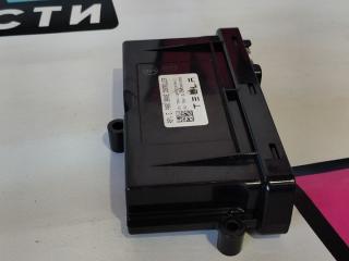 блок управления ручником Tesla Model S 1 поколение 2012, 100761800S