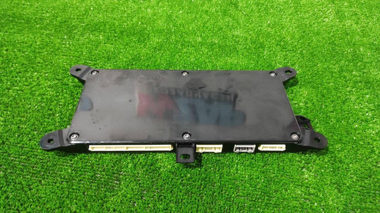 Блок управления BCM (Body Control Module) Tesla Model X 1 поколение 2018, электро, хетчбэк 5 дв., 1043900-00-E - фото №1