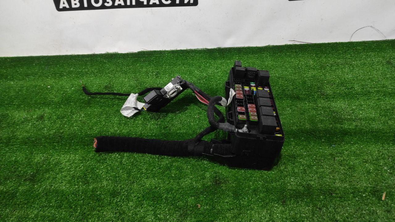 блок предохранителей Maserati Levante 1 поколение M161 2019, 3.0 л., дизель, АКПП, внедорожник 5 дв., полный привод, 670104294 - фото №1