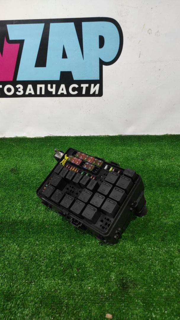 блок предохранителей Maserati Levante 1 поколение M161 2019, 3.0 л., дизель, АКПП, внедорожник 5 дв., полный привод, 670104257 - фото №1