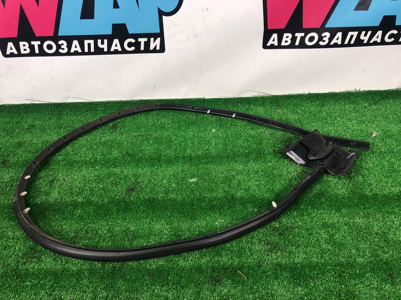 уплотнитель двери Maserati Levante 1 поколение M161 2019, 3.0 л., дизель, АКПП, внедорожник 5 дв., полный привод, 670032863 - фото №1