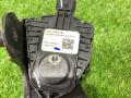 педаль Ford Mustang 6 поколение S550 2016, 5.0 л., бензин, МКПП, серый, купе, задний привод - фото №6
