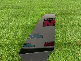 молдинг (накладка кузовная) Tesla Model S 1 поколение [рестайлинг] 2016, электро