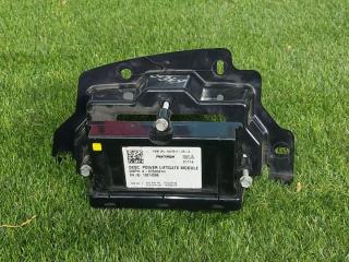 блок управления крышкой багажника Tesla Model S 1 поколение [рестайлинг] 2016, электро, 1007511-00-A