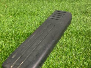 Панель для отдыха ноги Tesla Model S 1 поколение [рестайлинг] 2016, электро