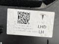 консоль салона Tesla Model Y 1 поколение 2022, электро, белый, 1493061-00-C - фото №3