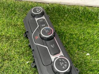 блок управления печки / климат-контроля Jeep Wrangler 4 поколение 2019, 2.0 л., бензин, АКПП, внедорожник 5 дв., полный привод, 6SZ05DX9AA