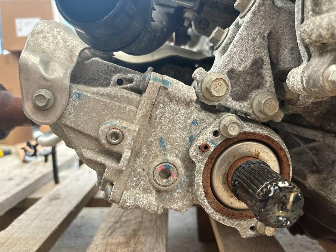 раздаточная коробка Ford Escape 4 поколение CX482 2020, 1.5 л., бензин, АКПП, синий, внедорожник 5 дв., полный привод, K2GP-7G360-CE - фото №1
