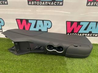 консоль салона Ford Mustang 7 поколение S650 2024, 2.3 л., бензин, АКПП, черный, купе, задний привод, PR3B-C044B90-A