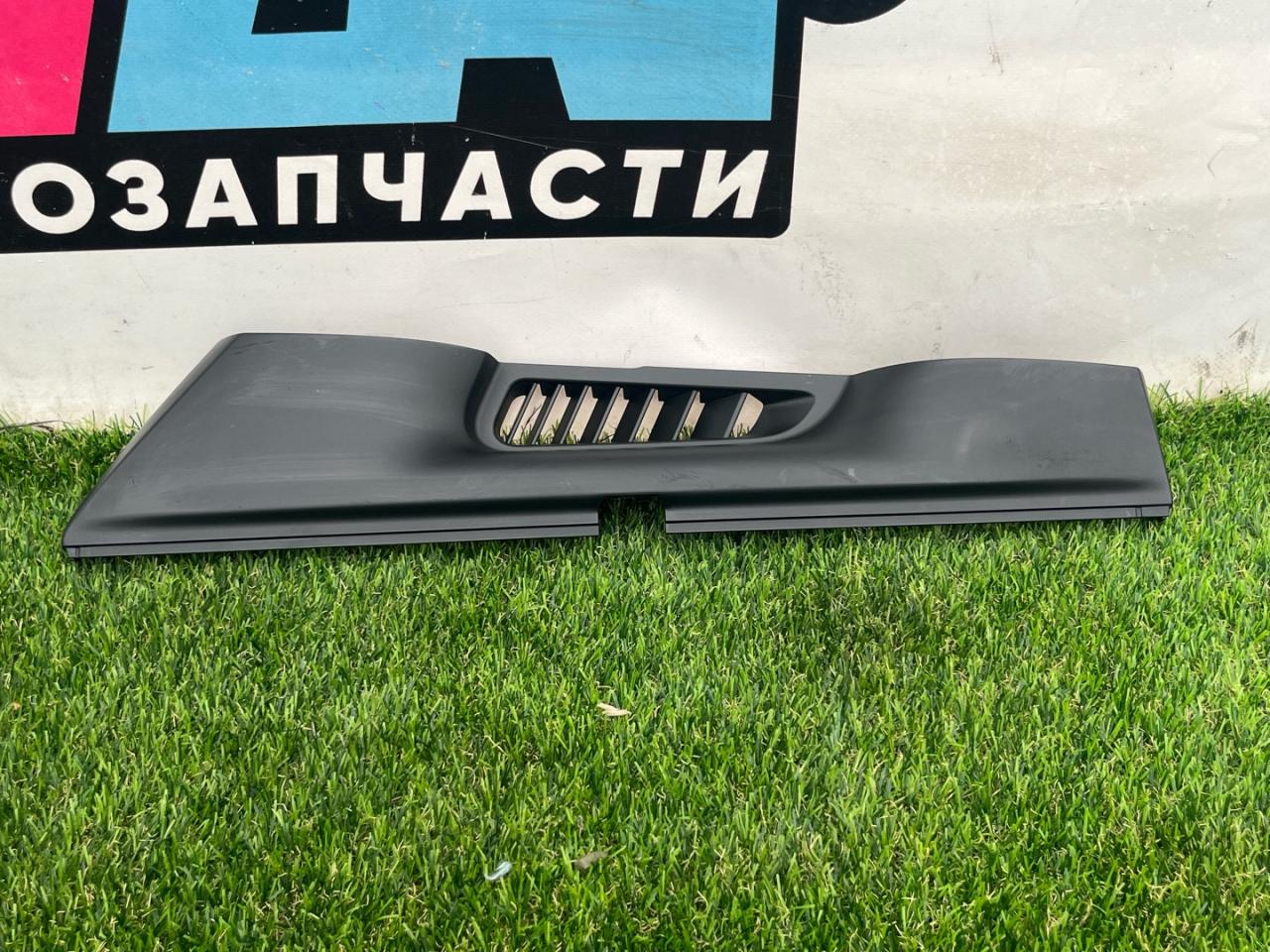 Пластик салазок сидений Tesla Model X 1 поколение 2018, электро, хетчбэк 5 дв., 1100671-00-D - фото №1