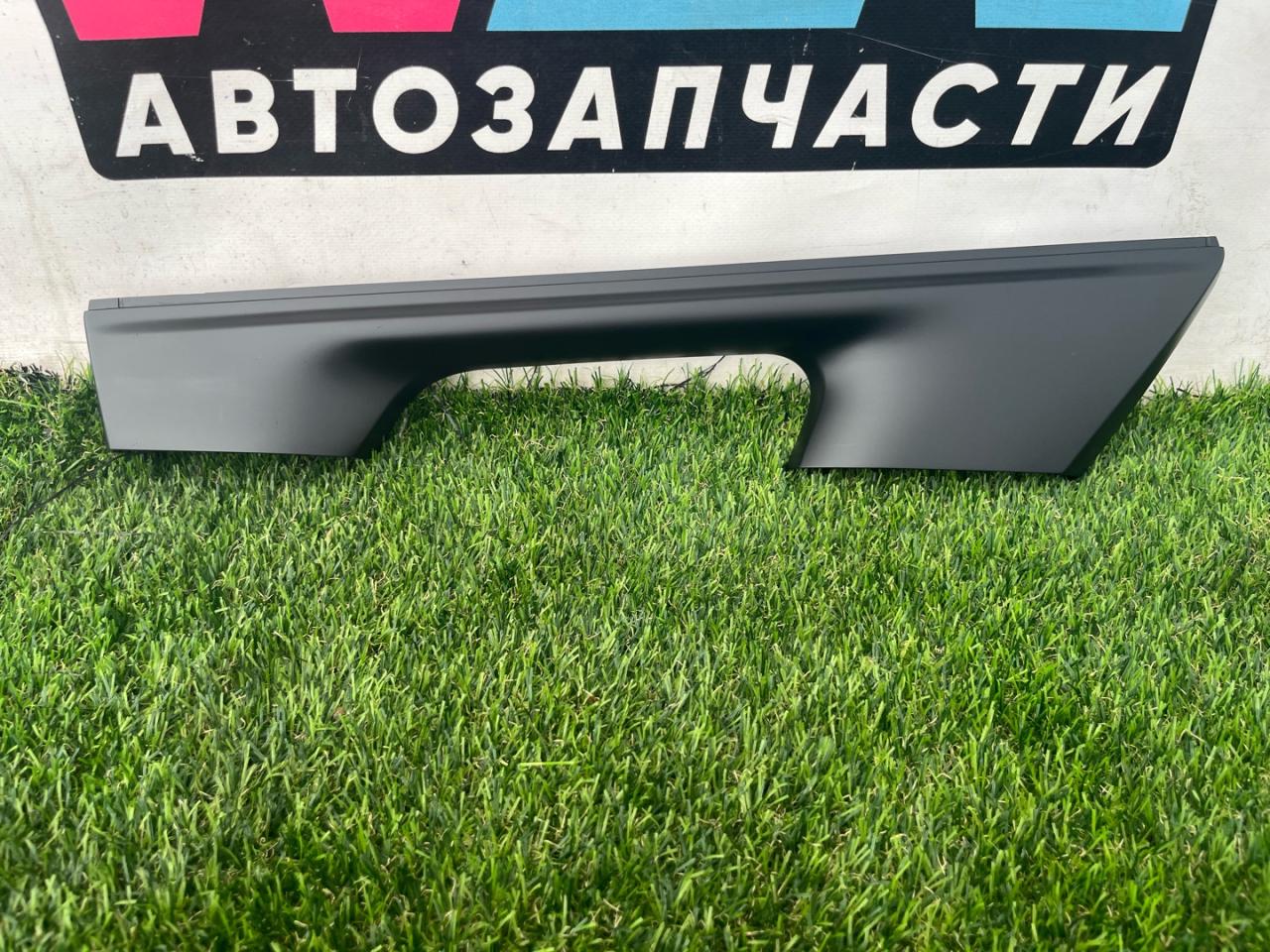 Пластик салазок сидений Tesla Model X 1 поколение 2018, электро, хетчбэк 5 дв., 1100674-00-D - фото №1
