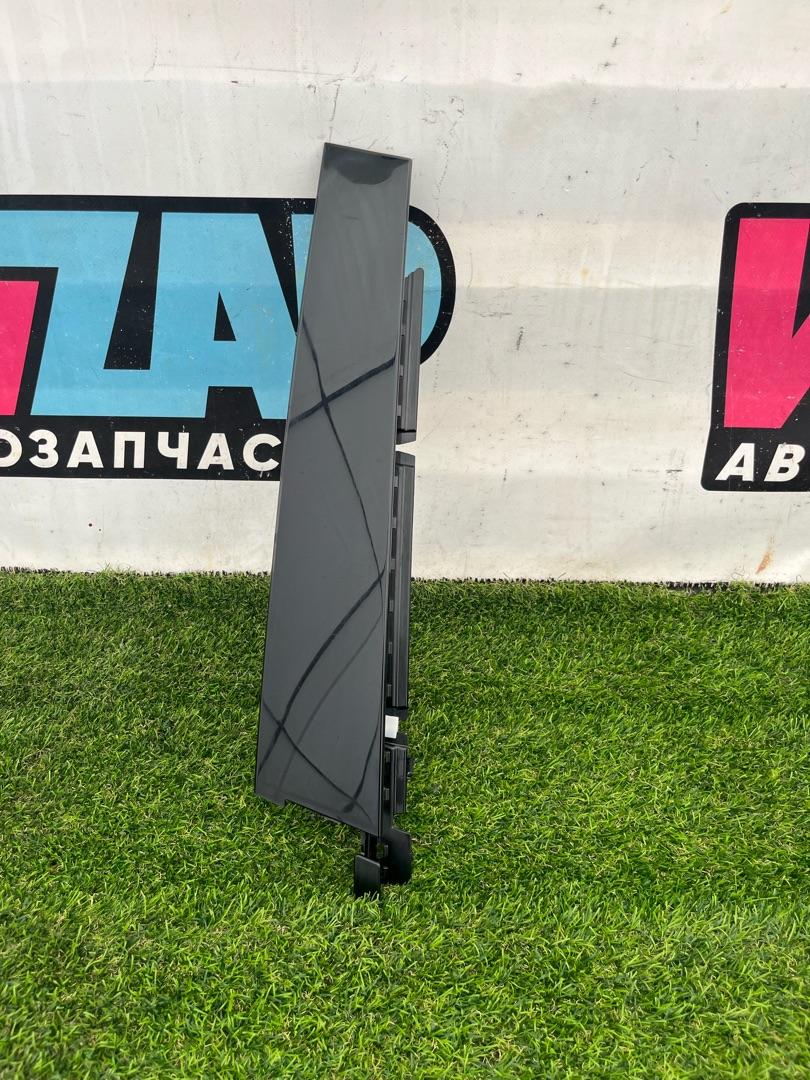 молдинг двери задней правой Ford Escape 4 поколение CX482 2020, 1.5 л., бензин, АКПП, синий, внедорожник 5 дв., полный привод, LJ6B-S20898-AAW - фото №1