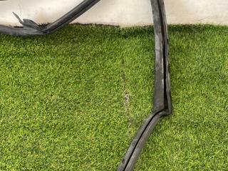 уплотнитель двери Tesla Model S 1 поколение [рестайлинг] 2016, электро