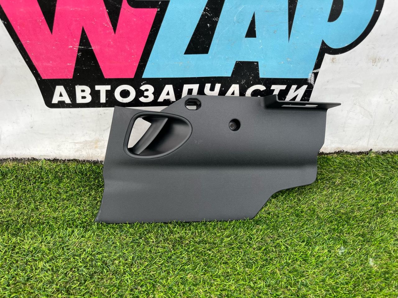 Декоративная накладка центральной консоли Mini Cooper S 3 поколение 2018, 2.0 л., бензин, 6МКПП, хетчбэк 3 дв., 9262442 - фото №1