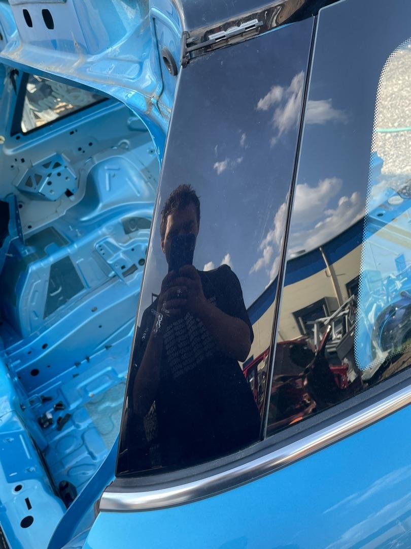 молдинг крыла Mini Cooper S 3 поколение 2018, 2.0 л., бензин, 6МКПП, хетчбэк 3 дв. - фото №1