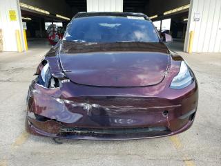 Tesla Model Y 1 поколение