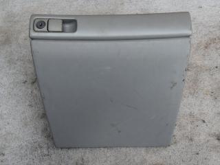 бардачок Volvo V40 1 поколение 1998, 1.9 л., Ti, B 4194 T, бензин, МКПП, красный, универсал, передний привод, 30801106