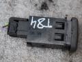 кнопка ASC / ESP Volvo V40 1 поколение 1998, 1.9 л., Ti, B 4194 T, бензин, МКПП, красный, универсал, передний привод, 30864283 - фото №2