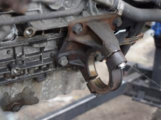 кронштейн полуоси Volvo V40 1 поколение 1998, 1.9 л., Ti, B 4194 T, бензин, МКПП, красный, универсал, передний привод, 9163955