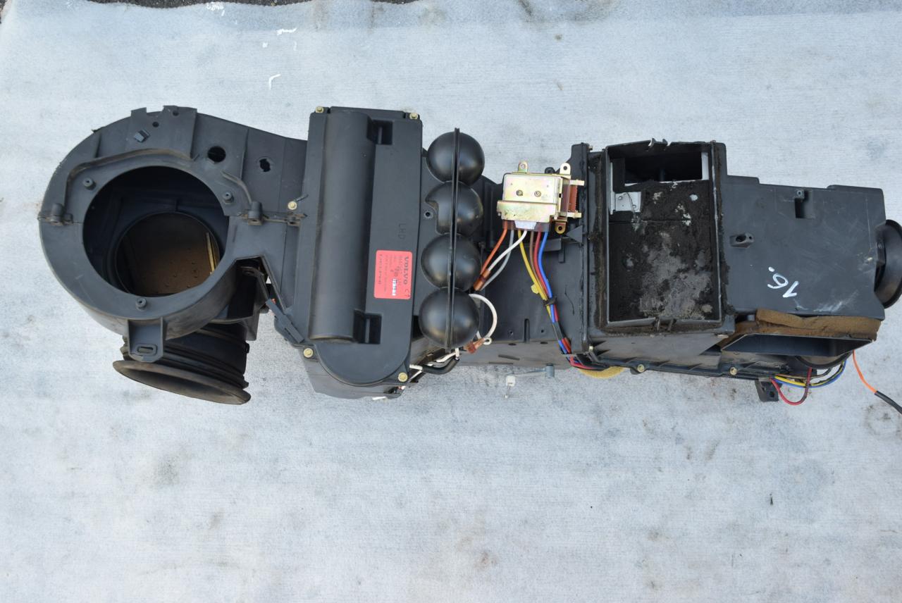 корпус отопителя (печки) Volvo S90 1 поколение 1997, 3.0 л., i, бензин, АКПП, седан, задний привод, 9447557 - фото №1