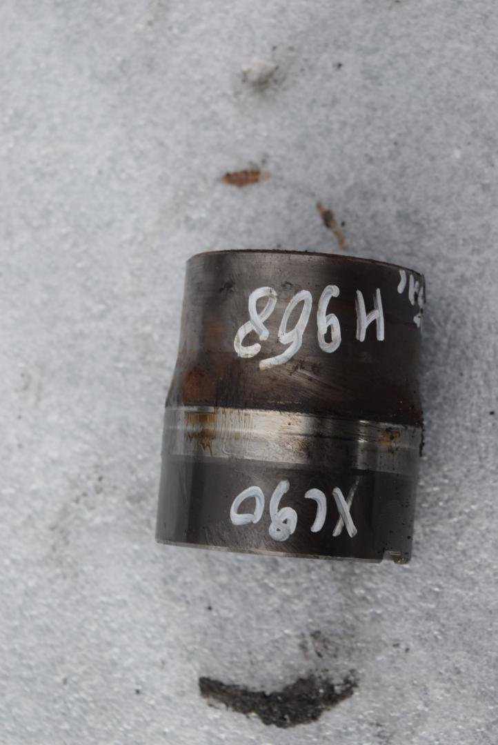 втулка раздатки Volvo XC90 1 поколение 2006, 2.4 л., D5, D 5244 T4, дизель, АКПП, черный, внедорожник 5 дв., полный подключаемый привод - фото №1