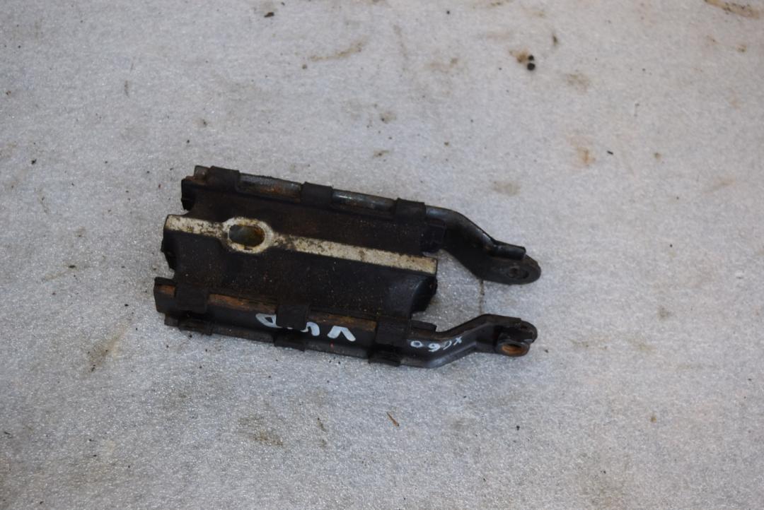 кронштейн КПП Volvo XC60 1 поколение 2010, 3.2 л., B 6324 S, бензин, АКПП, черный, универсал, 31262936 - фото №1