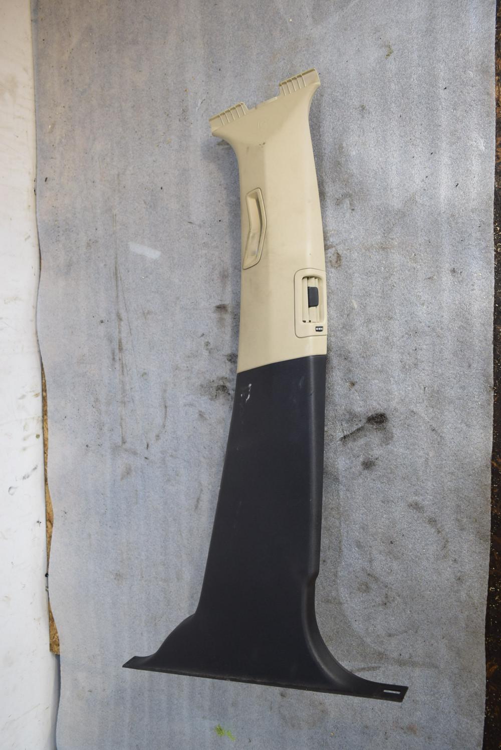 обшивка стойки Volvo XC60 1 поколение 2011, 2.4 л., дизель, АКПП, универсал, 6841932 - фото №1