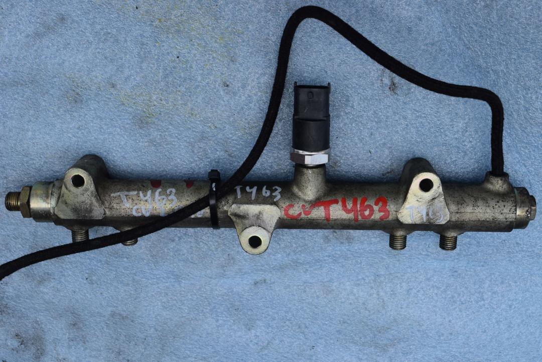 топливная рампа Chrysler Voyager 4 поколение 2003, 2.5 л., ENC, дизель, МКПП, минивэн, 0445214041, 0281002398 - фото №1