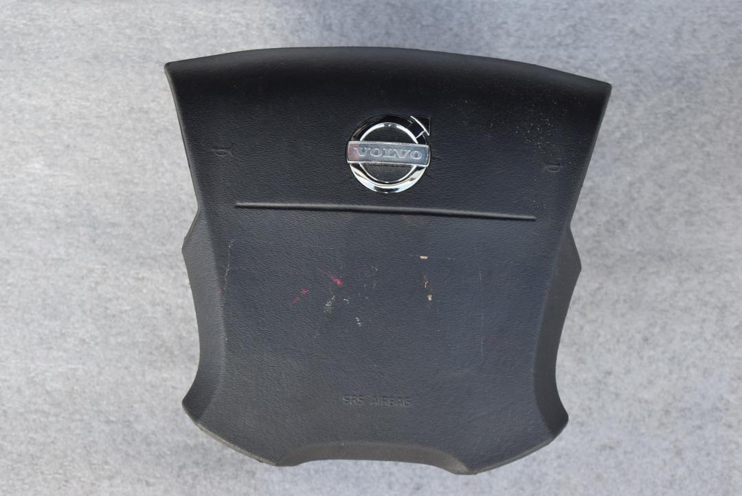 подушка безопасности водителя Volvo V70 3 поколение 2009, 2.5 л., B 5254 T6, бензин, АКПП, черный, универсал, передний привод, правый руль, 30721996 - фото №1