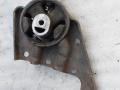 подушка крепления КПП Chrysler Voyager 3 поколение 1996, 2.4 л., бензин, МКПП, минивэн, 4612665 - фото №2