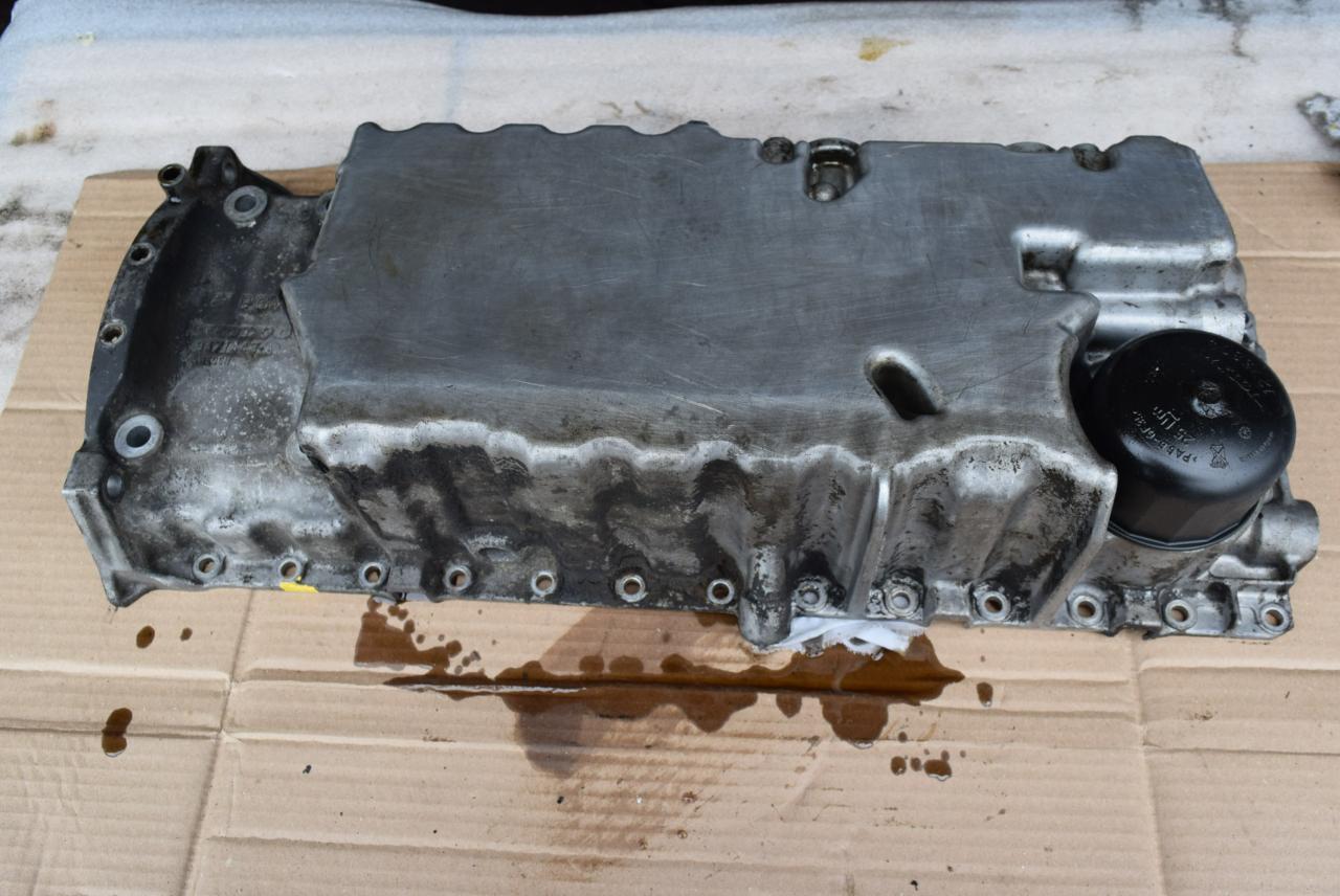 масляный поддон Volvo S80 1 поколение 1999, 2.8 л., Ti, B 6284 T, бензин, АКПП, седан, передний привод, 9471443A - фото №1