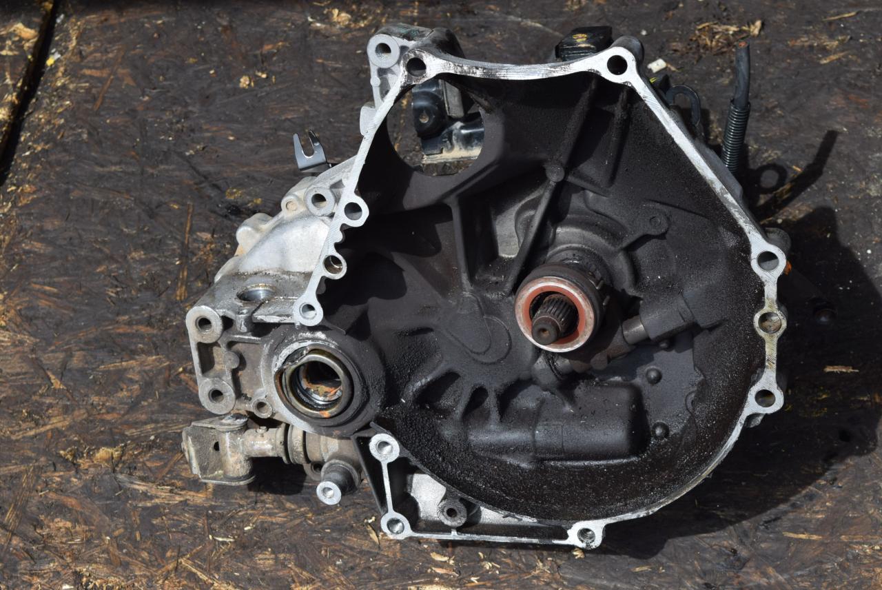 КПП механическая (МКПП) Rover 200 Series 3 поколение 1998, 2.0 л., 20T2N, дизель, МКПП - фото №1