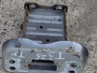 усилитель бампера переднего Toyota Yaris XP9 2008, 1.4 л., D-4D, 1ND-TV, дизель, МКПП, хетчбэк 5 дв.