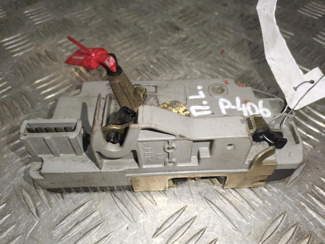 замок двери передней левой Peugeot 406 1 поколение 1999, 2.0 л., дизель, универсал - фото №1