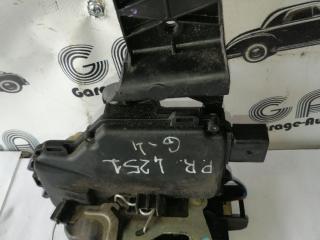 замок двери передней правой Volkswagen Golf 4 поколение 1998, 1.4 л., AKQ, бензин, 5МКПП, хетчбэк 5 дв.