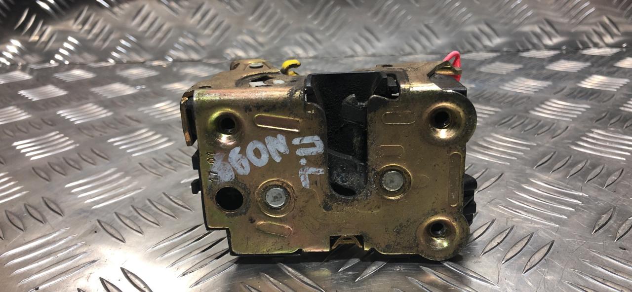 замок двери передней левой Citroen Berlingo 1 поколение (M49) 2000, 2.0 л., HDi, дизель, 5МКПП, белый, фургон - фото №1