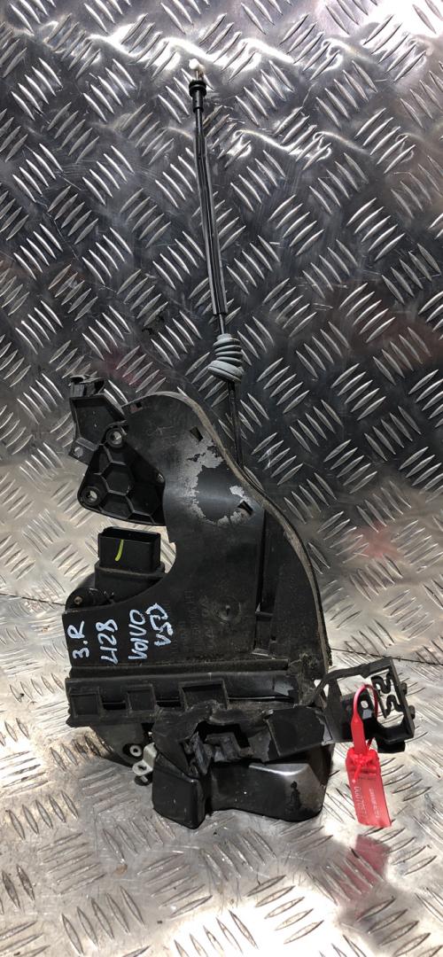 замок двери задней левой Volvo V50 1 поколение 2005, 2.0 л., D 4204 T, дизель, 6МКПП, универсал, 985916-101 - фото №1