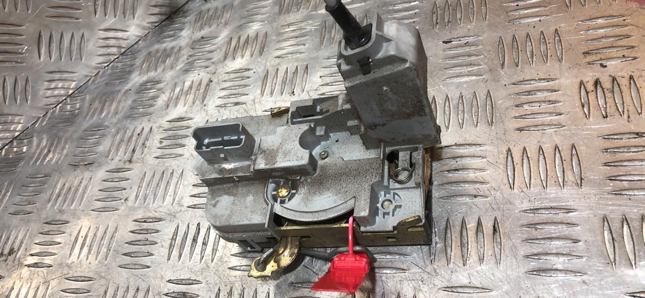 замок двери передней правой Peugeot 307 1 поколение 2003, 2.0 л., дизель, 5МКПП, универсал - фото №1