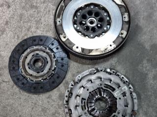 комплект сцепления BMW 3 серия F30/F31/F34 2013, 2.0 л., дизель, МКПП, белый альпин вайс 300, седан, правый руль, 7638349, 7641236, 7603849