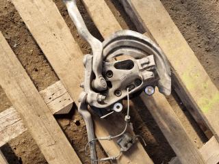 кулак поворотный правый BMW 4 серия F32/F33 [рестайлинг] F32 2017, 2.0 л., B47 D20 A, дизель, АКПП, серый, купе, задний привод, 6858312