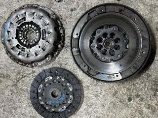 маховик BMW 3 серия F30/F31/F34 F30 2013, 1.6 л., дизель, МКПП, задний привод, правый руль, 21208631807, 21208638897