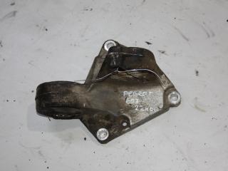 кронштейн полуоси Peugeot 607 1 поколение 2000, 2.2 л., дизель, 9641729880