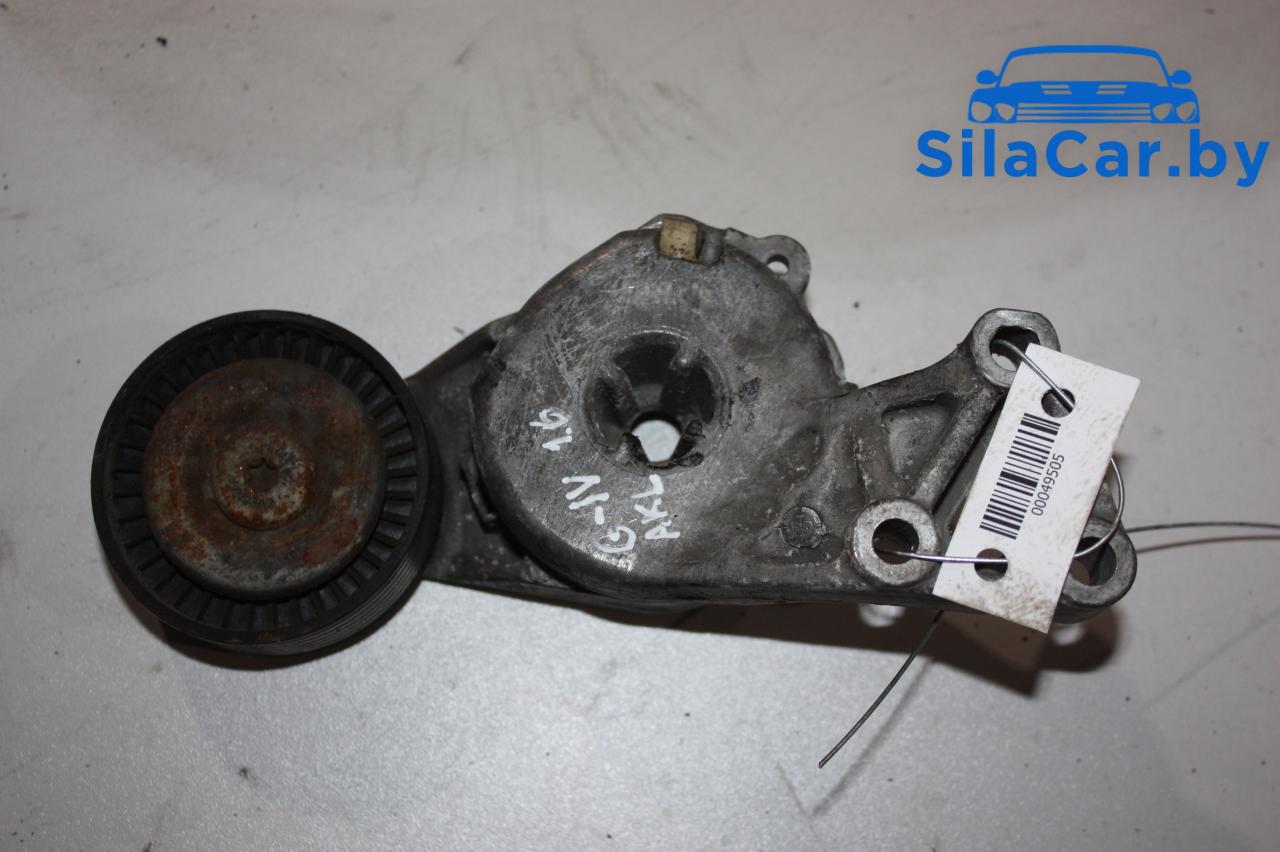 натяжитель Volkswagen Golf 4 поколение 2000, 1.6 л., AKL, бензин, 06A903315E - фото №1