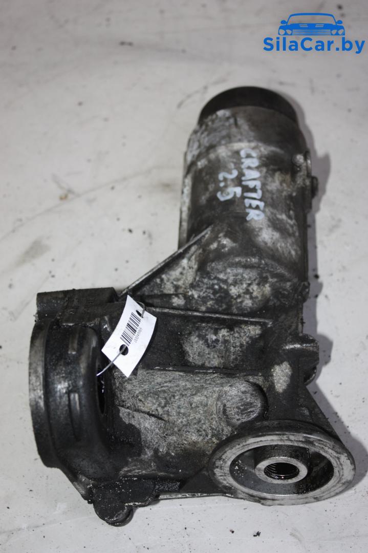 корпус масляного фильтра Volkswagen Crafter 1 поколение 2010, 2.5 л., дизель, 038115466 - фото №1