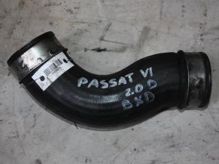 патрубок интеркулера Volkswagen Passat B6 2008, 2.0 л., BKD, дизель