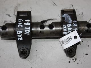 коромысло клапана (рокер) Volkswagen Touran 1 поколение [рестайлинг] 2008, 1.9 л., дизель