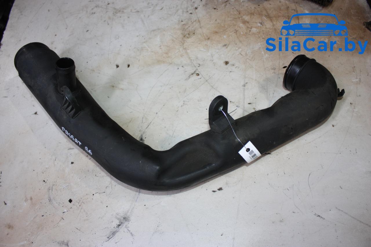 патрубок воздушного фильтра Volkswagen Passat B6 2008, 1.9 л., дизель, 1KC129654AA - фото №1