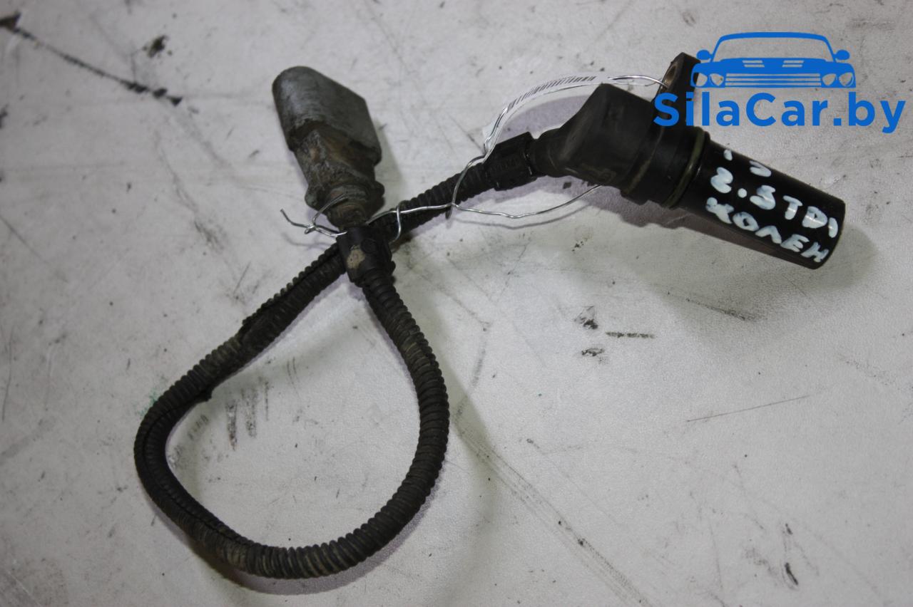 датчик коленвала Volkswagen Transporter T5 2008, 2.5 л., дизель - фото №1