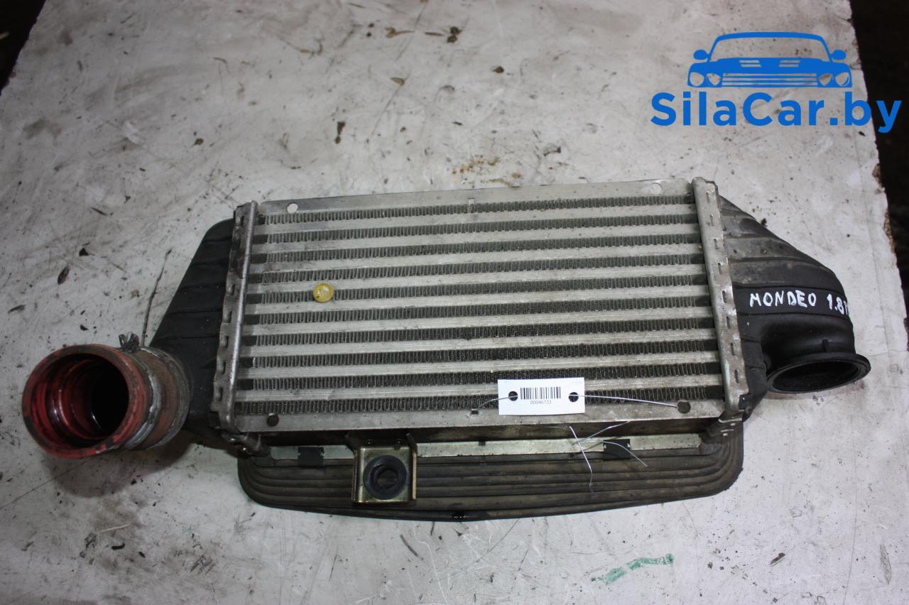 интеркулер Ford Mondeo 2 поколение 1997, 1.8 л., дизель - фото №1