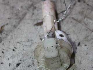 датчик уровня омывающей жидкости Land Rover Freelander 2 поколение 2010, 2.2 л., дизель